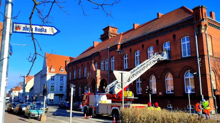Malbork. Strażacy wezwani do otwarcia mieszkania na ul. 17 Marca - na…
