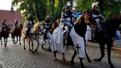 Oblężenie Malborka 2024 – płatna nie tylko Nocna Inscenizacja, ale także strefa średniowieczna na Międzymurzu Zachodnim. Zobacz na żywo na kamerach pogodowych TvMalbork