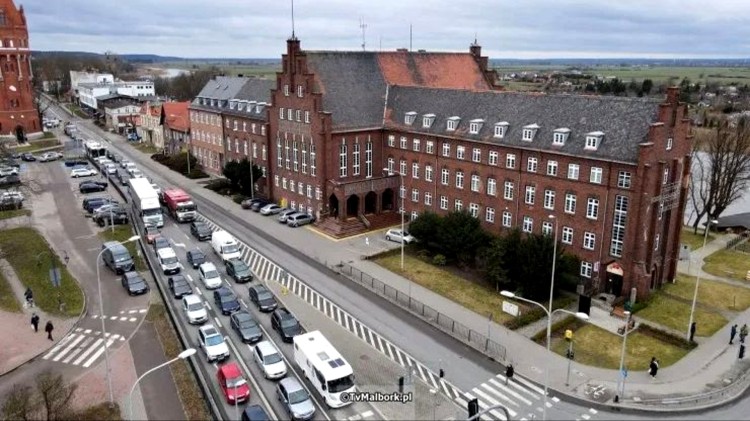 Malbork. Nadzwyczajna sesja Rady Miasta – oglądaj na żywo.