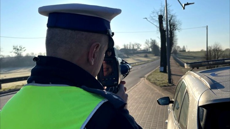 Powiat sztumski. W weekend policjanci wystawili 34. mandaty karne za przekroczenie…