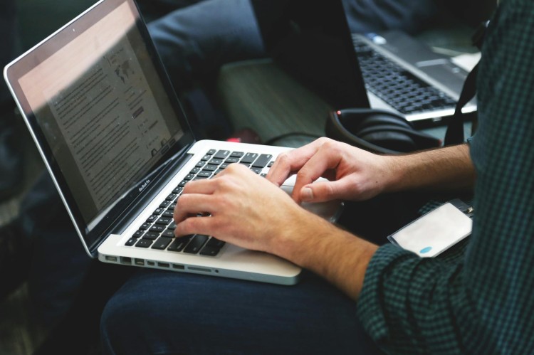 Świadectwo energetyczne online – czy to legalne?