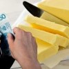 Ceny masła rekordowo niskie, ale eksperci ostrzegają. Jesienią trend…
