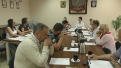 Zmiany w budżecie i oddalenie skargi na wójta. Nadzwyczajna sesja Rady Gminy w Stegnie. 