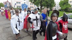 Malbork. Barwnym korowodem rozpoczął się XX Międzynarodowy Festiwal Kultury Dawnej. Zobacz wideo i zdjęcia - 10.06.2022