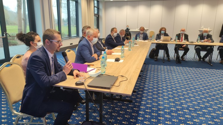 Powrót do nauki zdalnej w szkołach może nastąpić znacznie szybciej.…