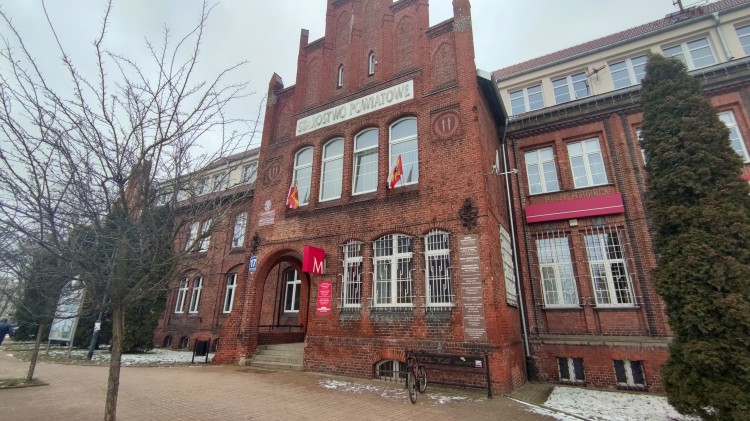Malbork. Analiza oświadczeń majątkowych radnych i Zarządu za 2021…