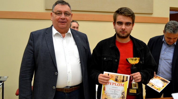 Stare Pole. Jesienny Turniej Szachowy - Kacper Skrzypczyński zdobył…