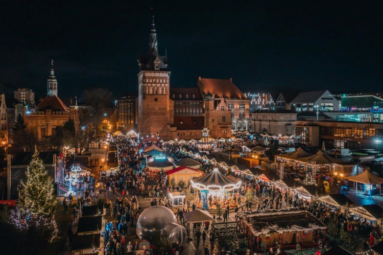 Poczuj świąteczny klimat w centrum Gdańska. W piątek otwarcie Jarmarku…