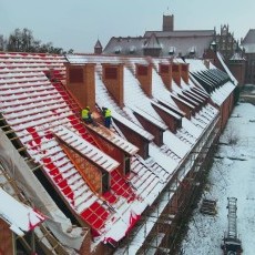Przedzamcze Zamku Malbork: Przebudowa zabytkowych budynków gospodarczych…