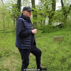 Wielkie sprzątanie cmentarza żydowskiego w Dzierzgoniu ? młodzież…