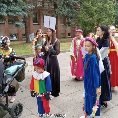 Barwnym korowodem rozpoczął się XXI Międzynarodowy Festiwal Kultury…