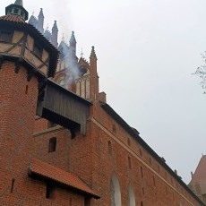 Zagrożenie terrorystyczne i pożar na zamku w Malborku ? ćwiczenia służb…