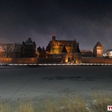 Zimowy Malbork ? polub i udostępnij - wieczorna galeria zdjęć